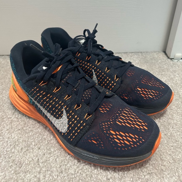 Nike Women Lunarglide 7 in Orange & Black - Picture 2 of 4